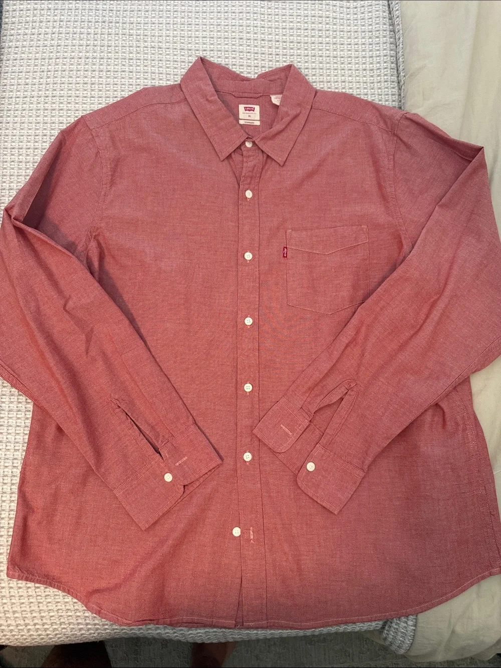 Levi's Men's Salmon-Red Long-Sleeve Button-Down Shirt
